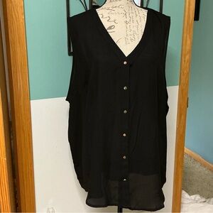Maurices Black Sleeveless Boxy Blouse